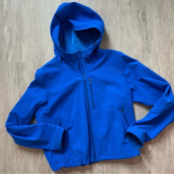 lululemon athletica Jackets & Blazers - Lululemon Cross Chill Cropped running Jacket Blazer Blue Size 12 Rare Color